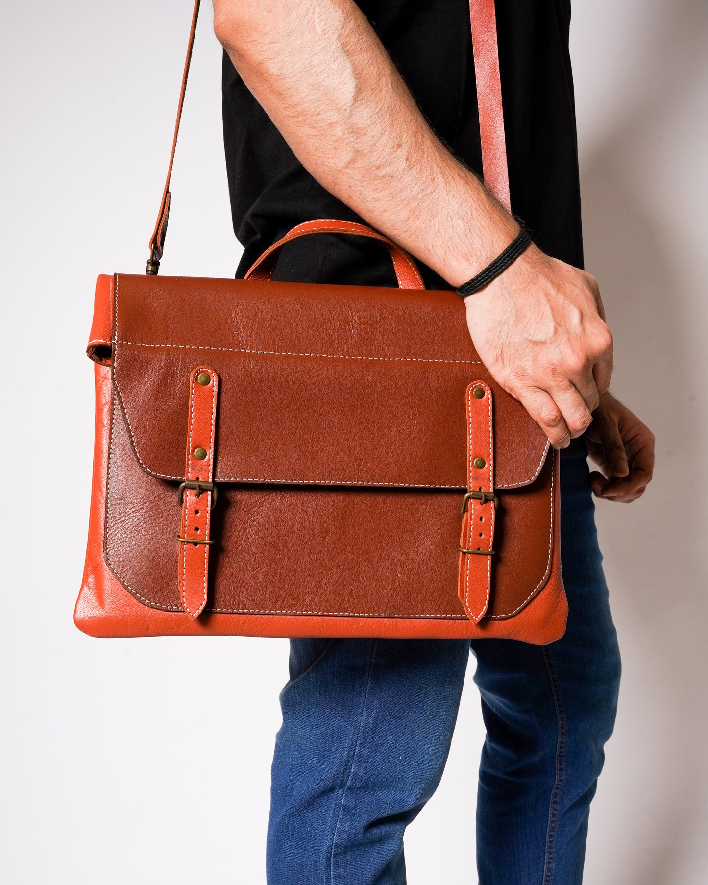 leather bag, briefcase, bag, stylish bag, leather messenger bag, outdoor bag, leather briefcase