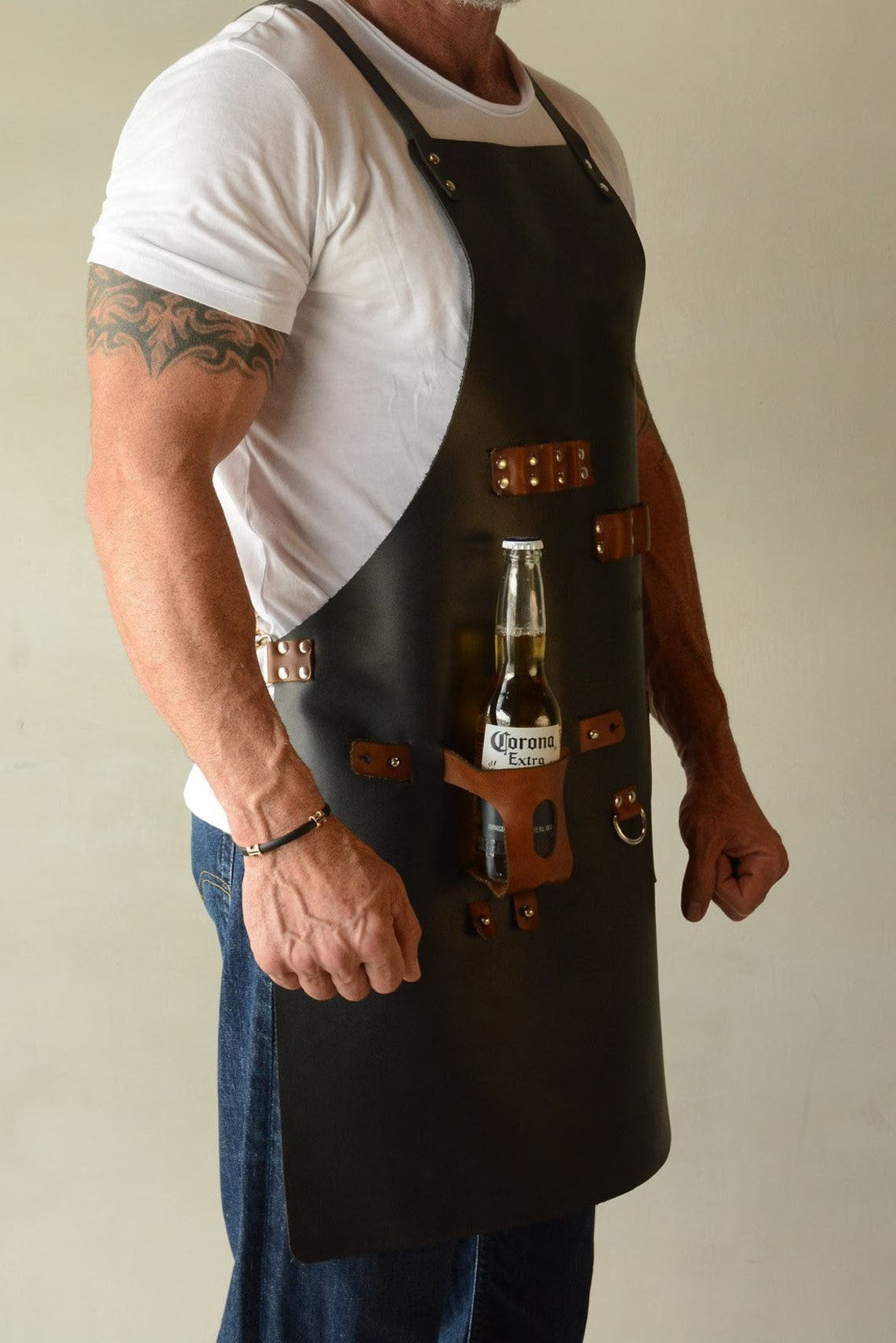 bartender leather apron, leather bartender apron, leather apron for bartender